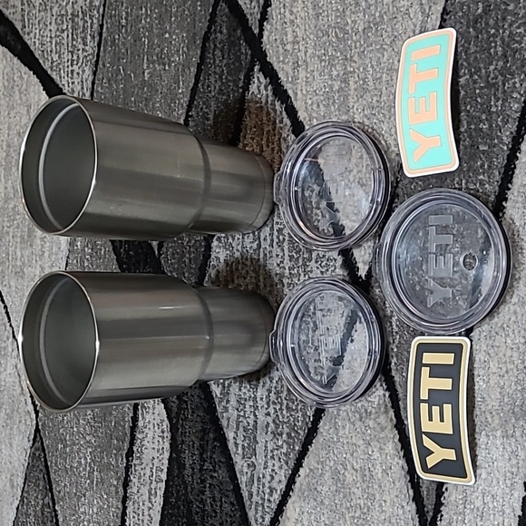 YETI RAMBLER DOUBLE WALLED INSULATED STAINLESS STEEL TUMBLERS BUNDLE PRI… - Picture 9 of 12